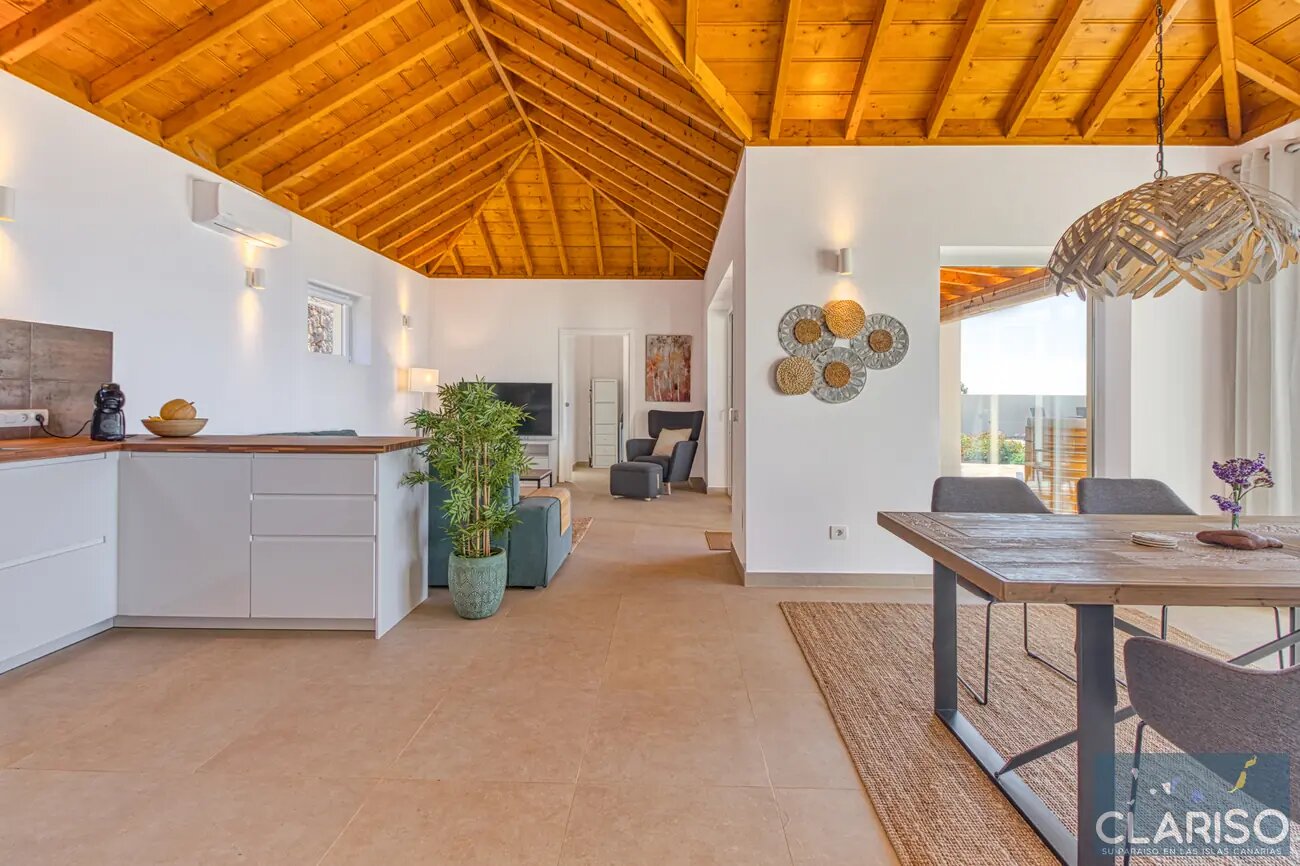 Casa La Punta: Modernes Ferienhaus mit 12-Meter-Solarpool und Bäcker zu Fuß in Tijarafe auf La Palma