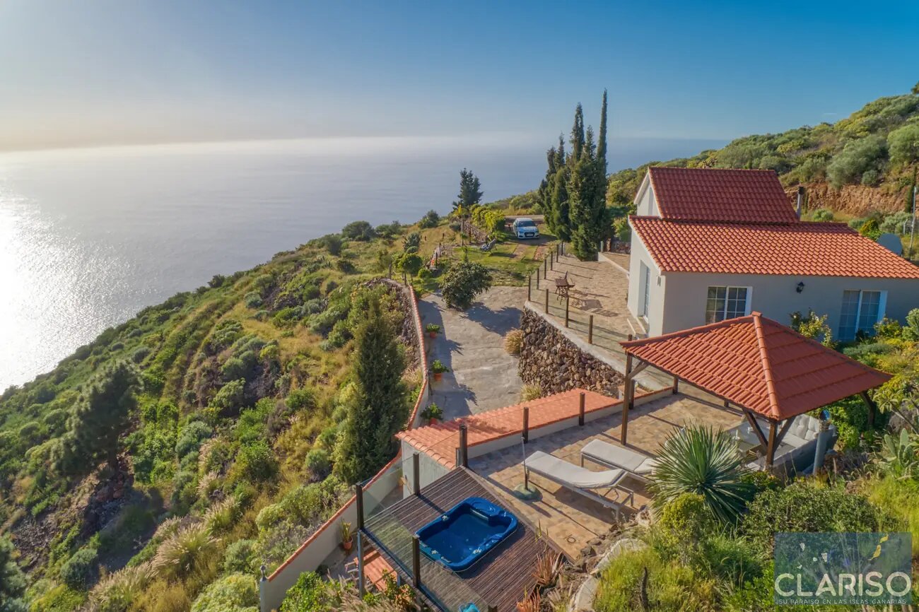 Villa Morrito: Windgeschütztes Ferienhaus mit Jacuzzi und Meerblick am Ende einer Sackgasse in Puntagorda auf La Palma