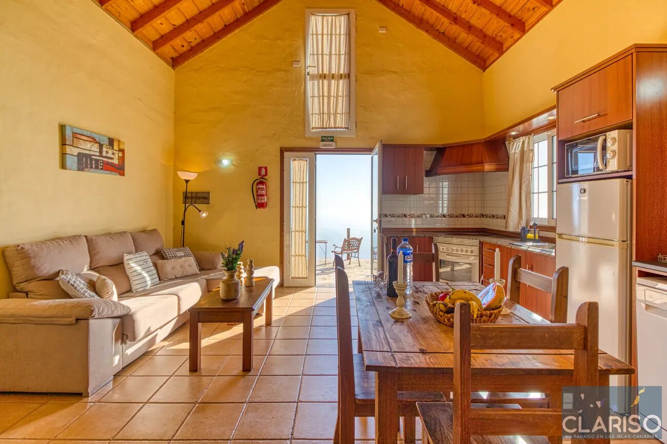 Villa Morrito: Windgeschütztes Ferienhaus mit Jacuzzi und Meerblick am Ende einer Sackgasse in Puntagorda auf La Palma