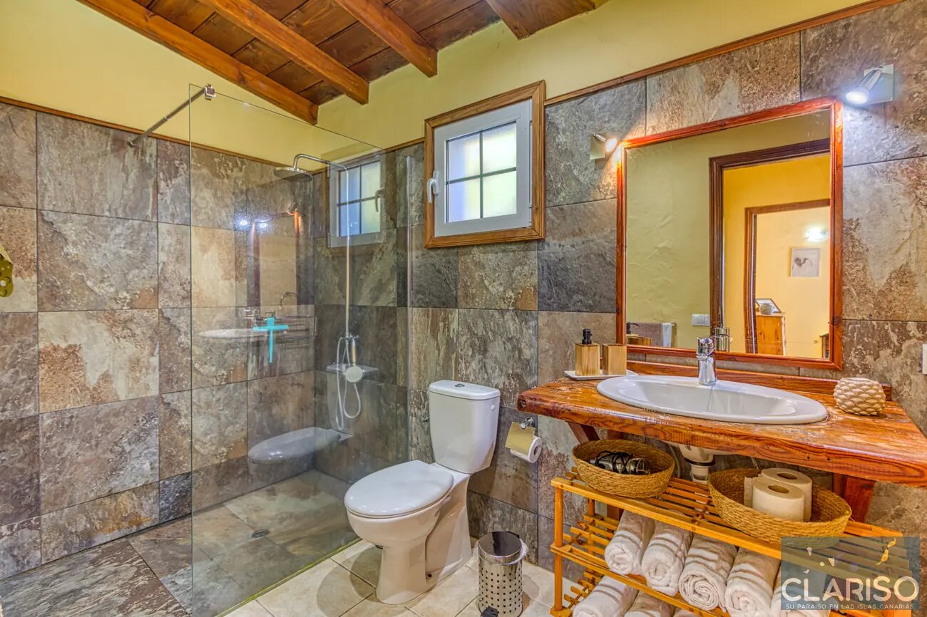 Villa Morrito: Windgeschütztes Ferienhaus mit Jacuzzi und Meerblick am Ende einer Sackgasse in Puntagorda auf La Palma