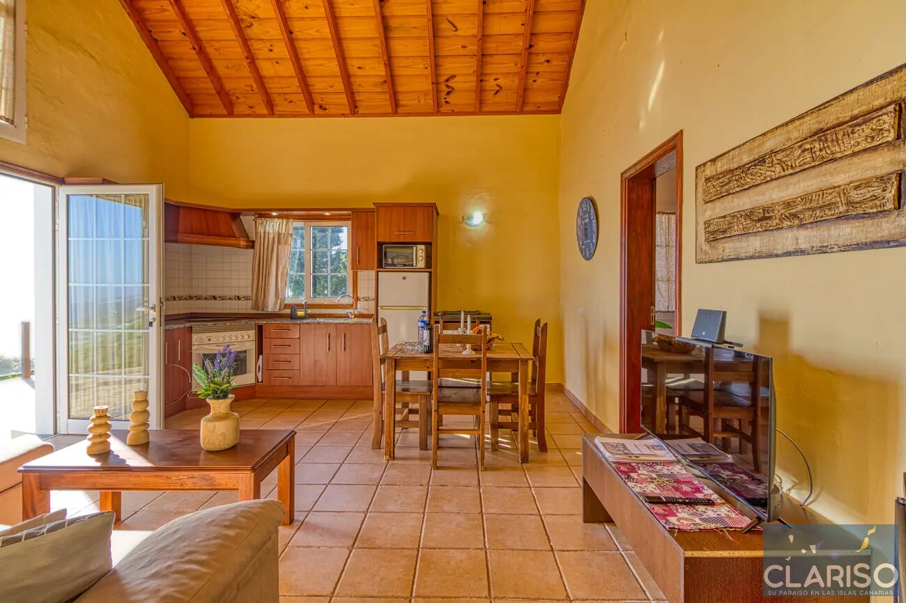 Villa Morrito: Windgeschütztes Ferienhaus mit Jacuzzi und Meerblick am Ende einer Sackgasse in Puntagorda auf La Palma