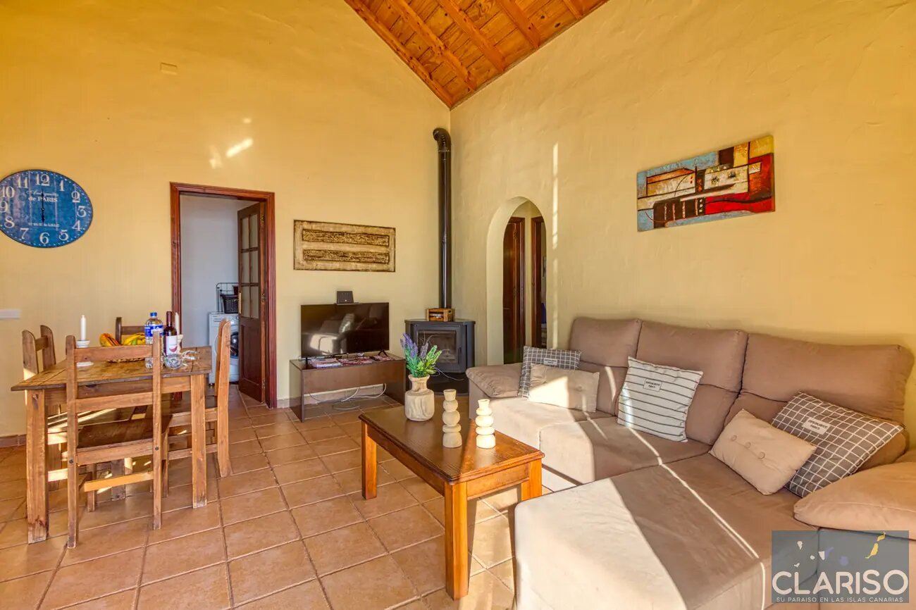 Villa Morrito: Windgeschütztes Ferienhaus mit Jacuzzi und Meerblick am Ende einer Sackgasse in Puntagorda auf La Palma