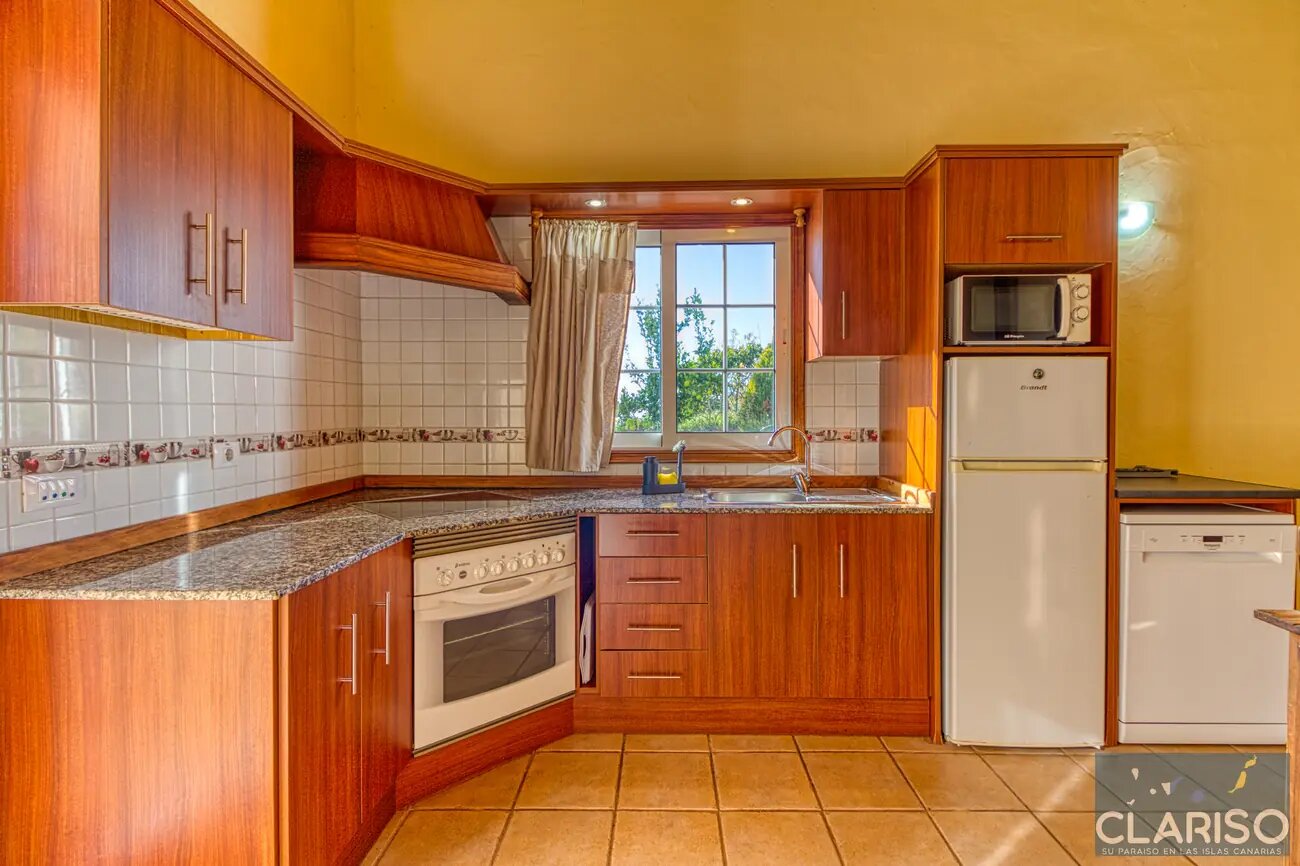 Villa Morrito: Windgeschütztes Ferienhaus mit Jacuzzi und Meerblick am Ende einer Sackgasse in Puntagorda auf La Palma