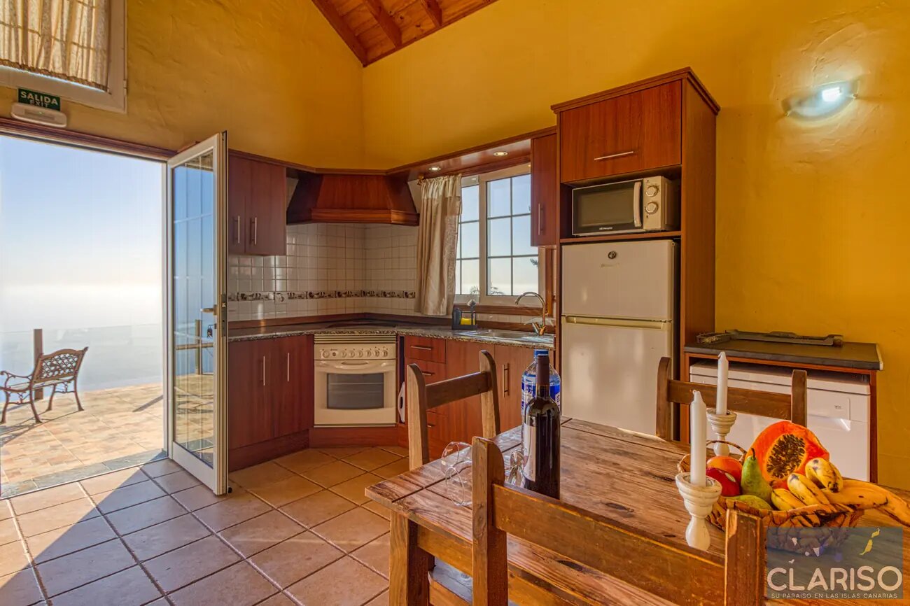 Villa Morrito: Windgeschütztes Ferienhaus mit Jacuzzi und Meerblick am Ende einer Sackgasse in Puntagorda auf La Palma