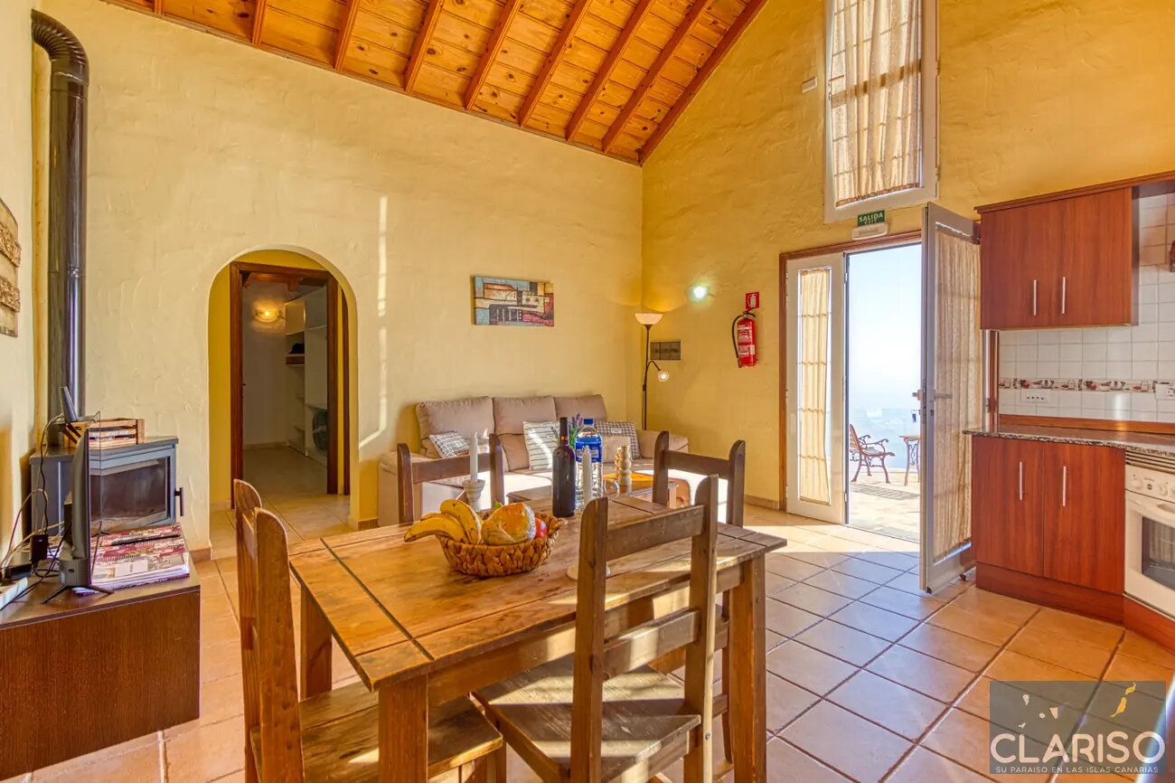 Villa Morrito: Windgeschütztes Ferienhaus mit Jacuzzi und Meerblick am Ende einer Sackgasse in Puntagorda auf La Palma