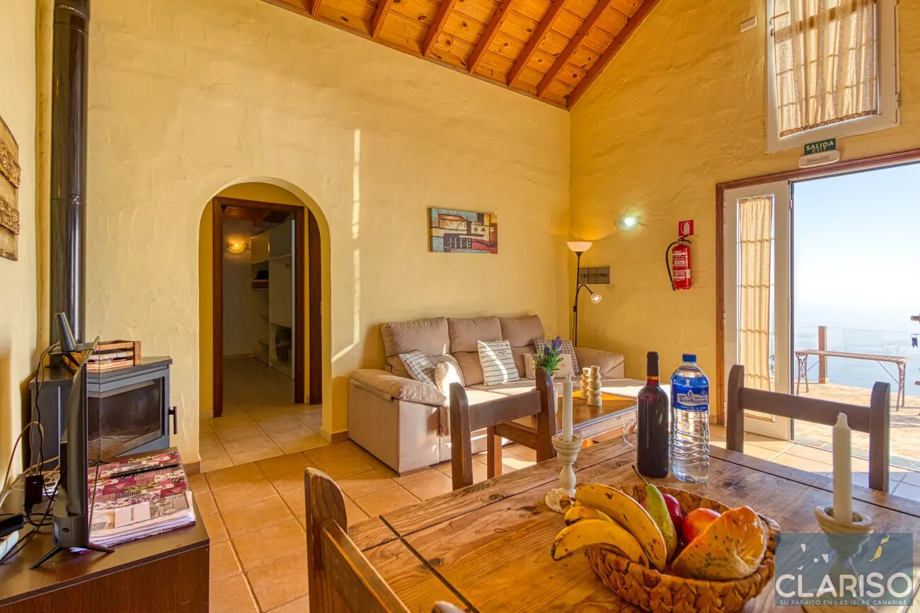 Villa Morrito: Windgeschütztes Ferienhaus mit Jacuzzi und Meerblick am Ende einer Sackgasse in Puntagorda auf La Palma