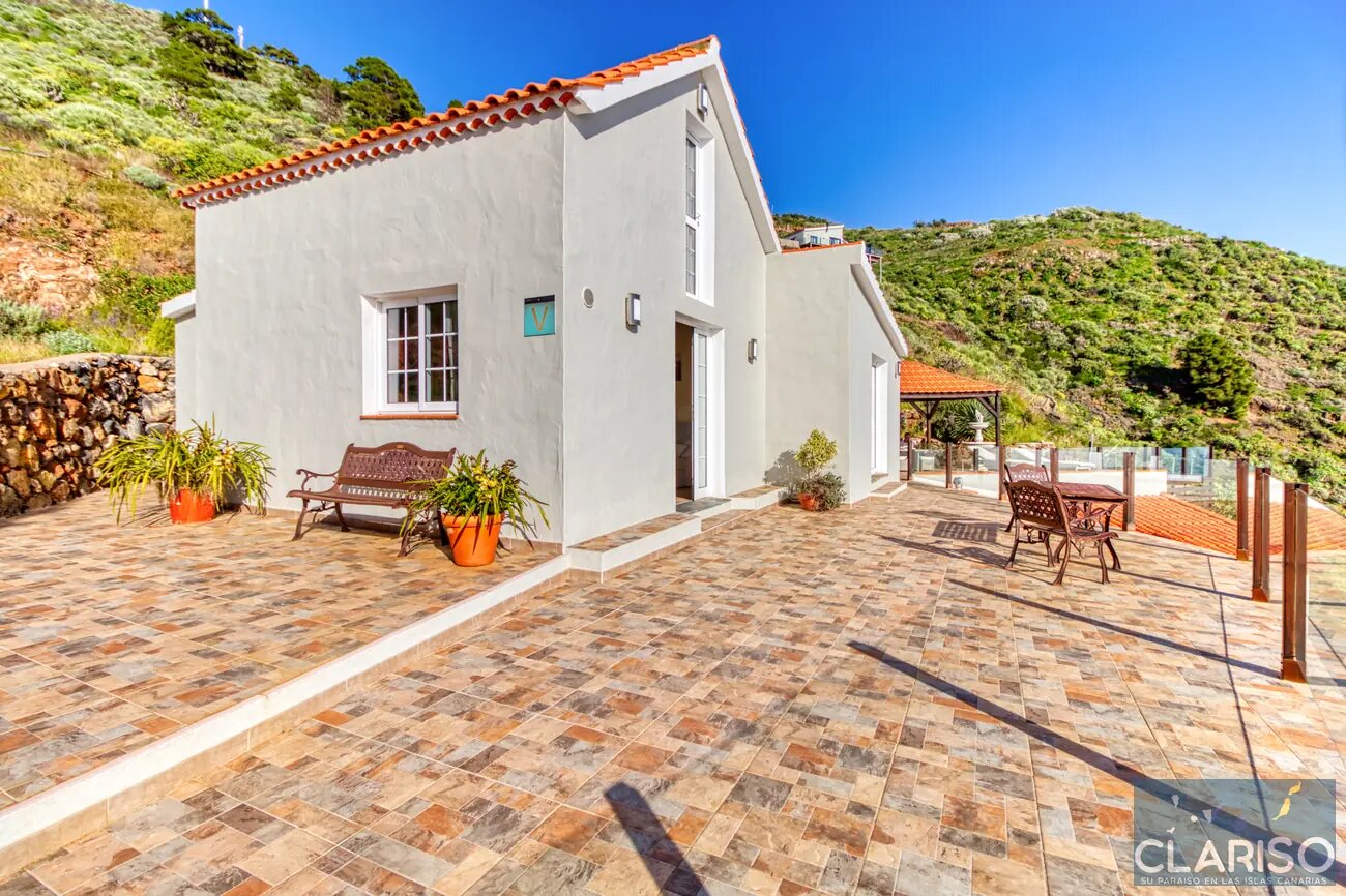 Villa Morrito: Windgeschütztes Ferienhaus mit Jacuzzi und Meerblick am Ende einer Sackgasse in Puntagorda auf La Palma