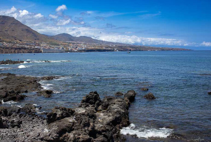 Blick entlang der Küste bei Punta del Hidalgo auf Teneriffa | © Sunhikes Blick entlang der Küste bei Punta del Hidalgo auf Teneriffa | © Sunhikes