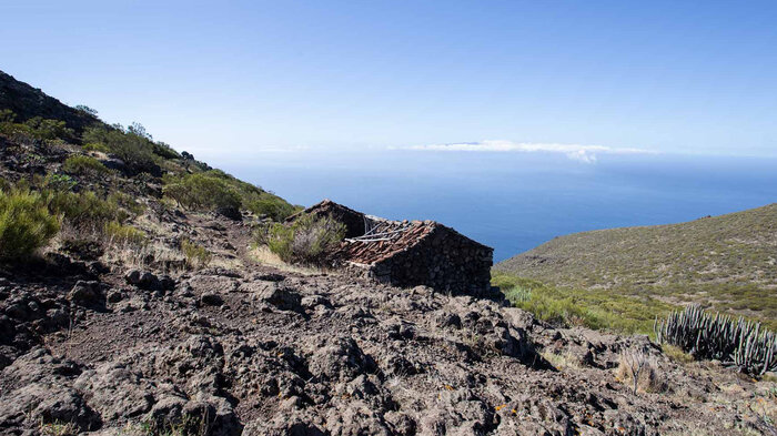 Blick auf die Ruine einer verlassenen Finca auf der Abache Hochebene im Teno | © Sunhikes Blick auf die Ruine einer verlassenen Finca auf der Abache Hochebene im Teno | © Sunhikes