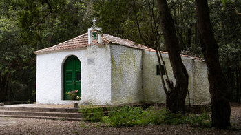 die Kapelle Ermita de Lourdes am Rastplatz