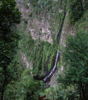 der eindrucksvolle Wasserfall El Chorro del Cedro