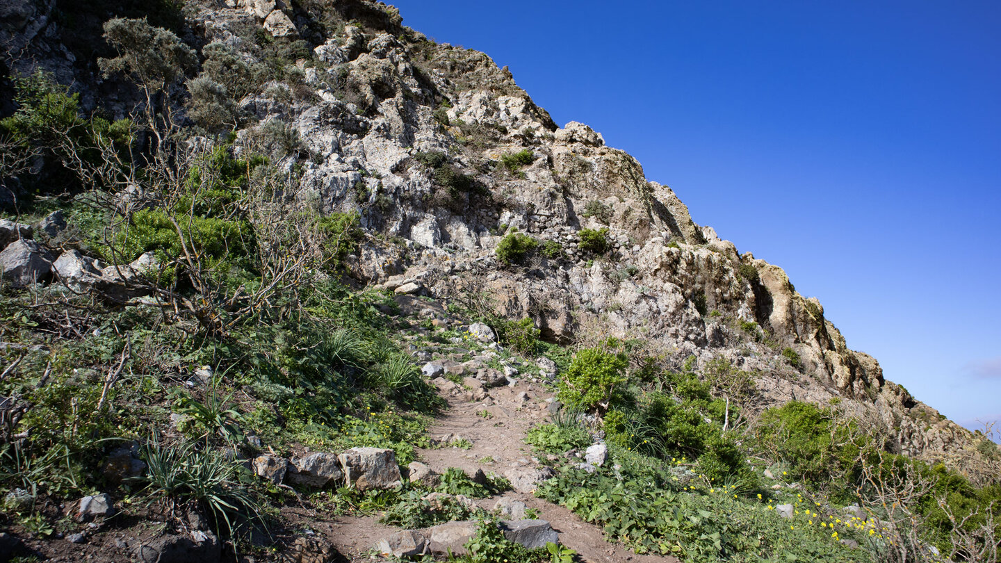 Aufstieg über Felsen zum Höhenrücken beim Montaña de Tafada | © ©SUNHIKES Aufstieg über Felsen zum Höhenrücken beim Montaña de Tafada | © ©SUNHIKES