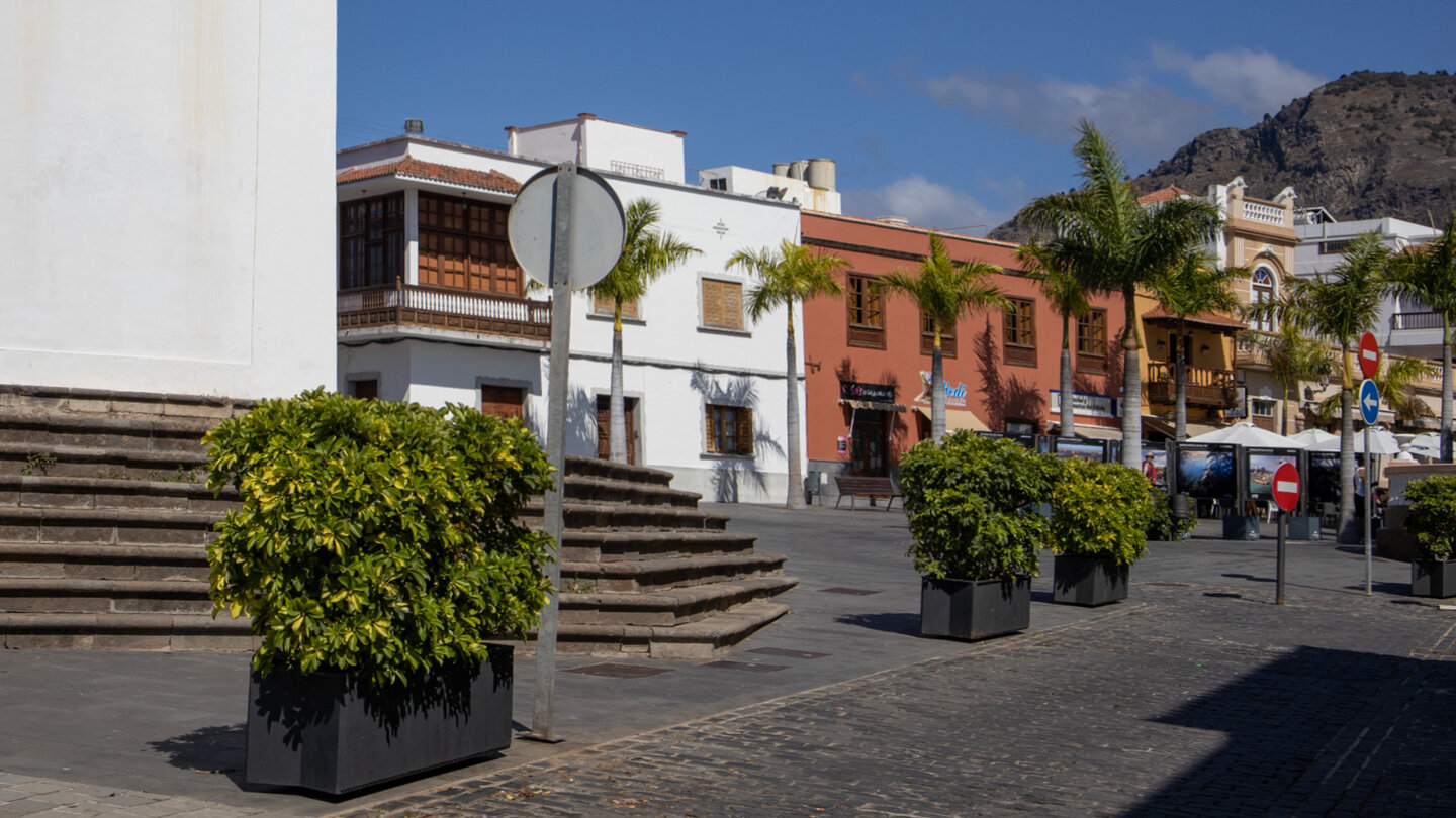 Blick auf die Plaza de los Remedios mit dem Montana de Talavera im Hintergrund