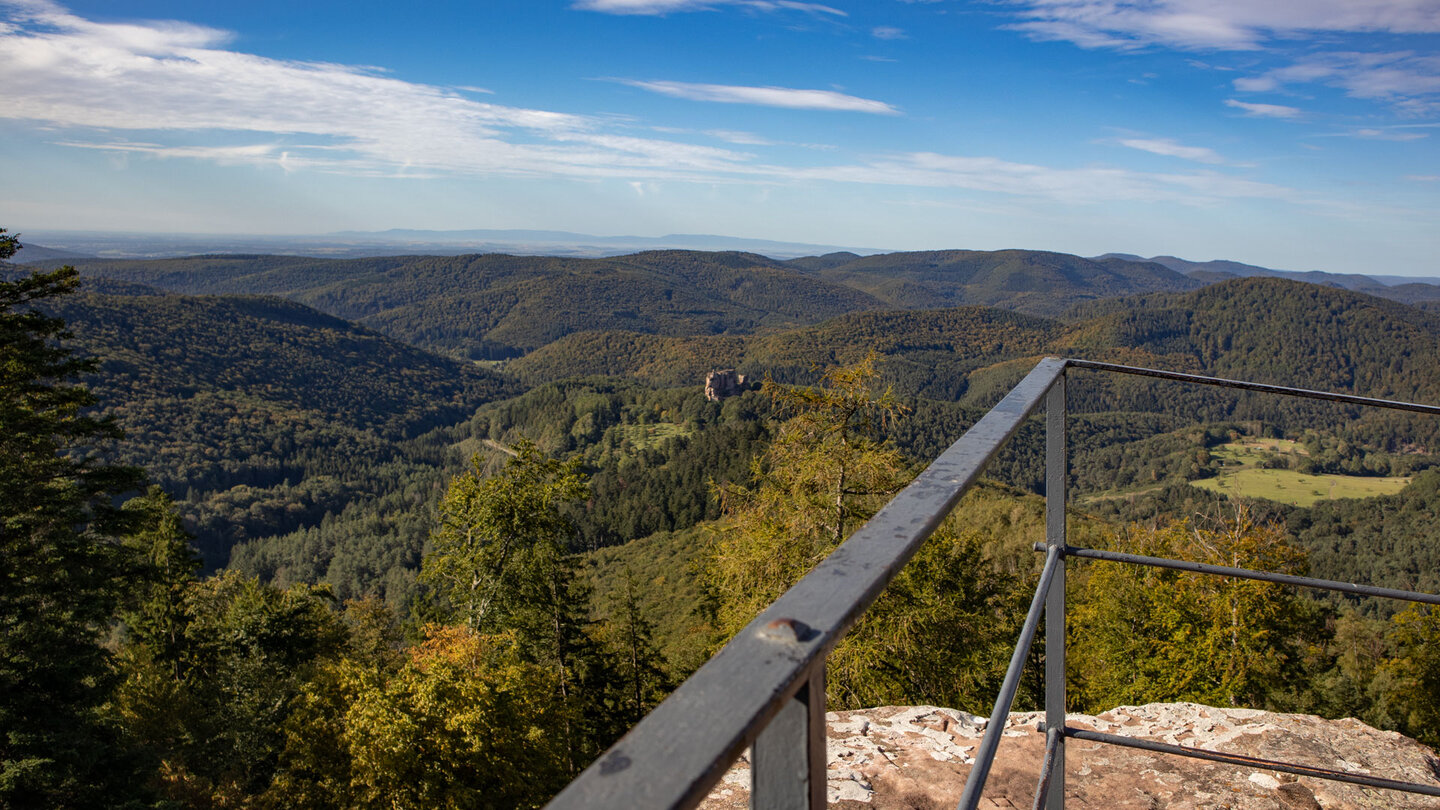 Blick von der Hohenbourg zur Falkenstein