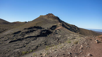 Blick vom Kraterrand der Caldera Escondida zum Pico Partido
