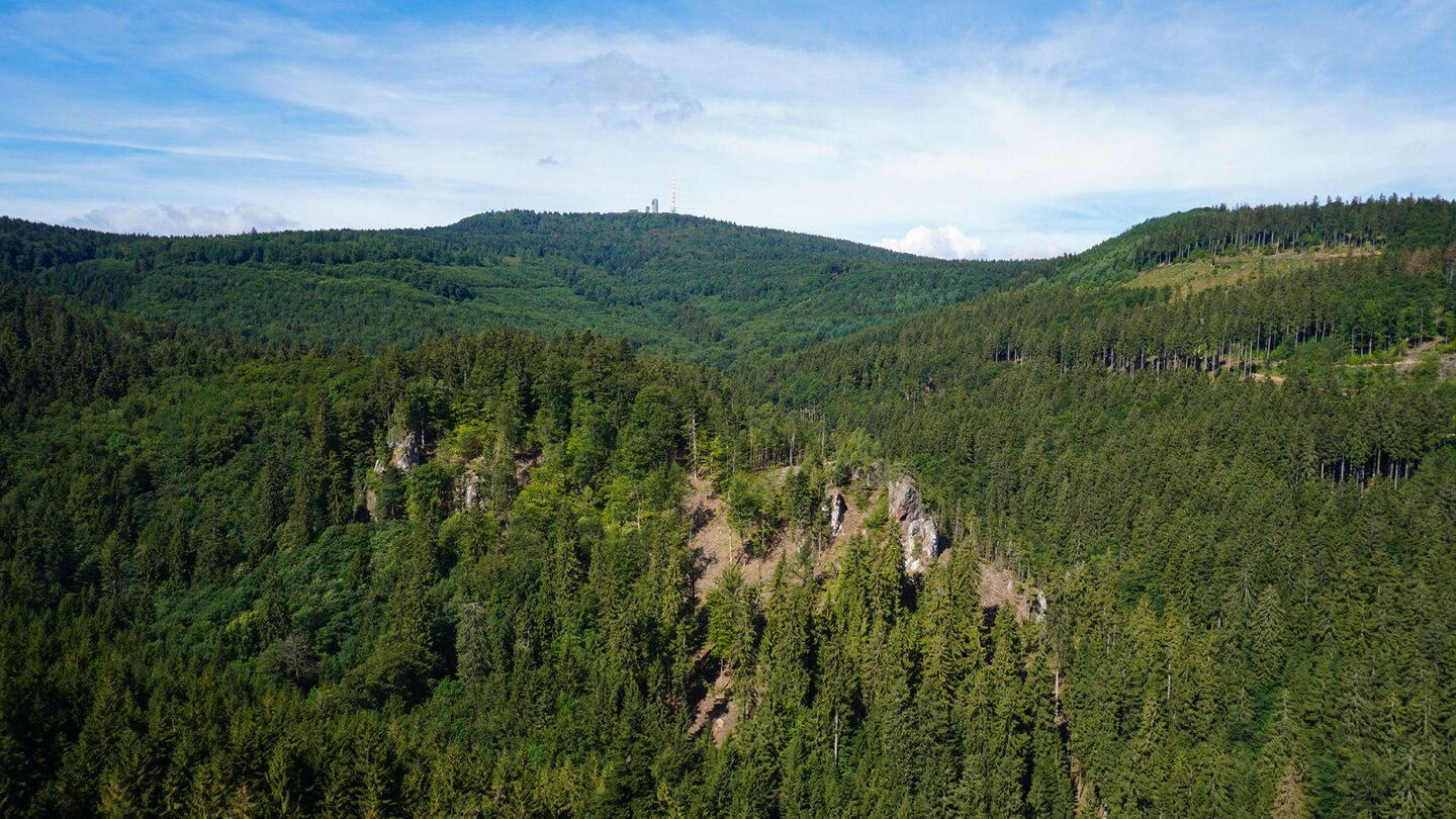 der Ausblick auf den Lauchagrund und den Großen Inselberg Blick auf Lauchagrund und Großen Inselberg