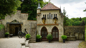 romantischer Innenhof im Schloss Lichtenstein - Schwäbischen Alb