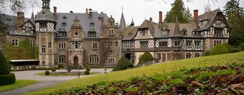 Blick über den Schlosspark zum Schloss Rauischholzhausen