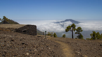 Berghütte Refugio Punta de los Roques mit der Cumbre Vieja