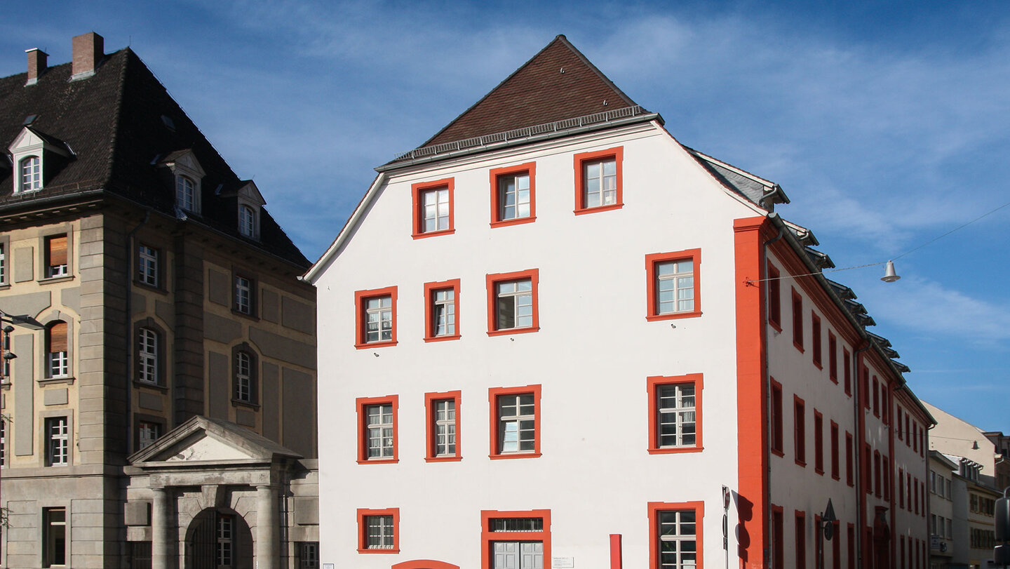 Altes Waisenhaus in Heidelberg – das ehemals barocke Bürgerhaus diente nach 1756 als Hospital Altes Waisenhaus in Heidelberg