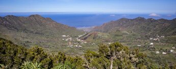 Ausblick auf das weite Tal von El Palmar mit dem markanten Montaña El Palmar