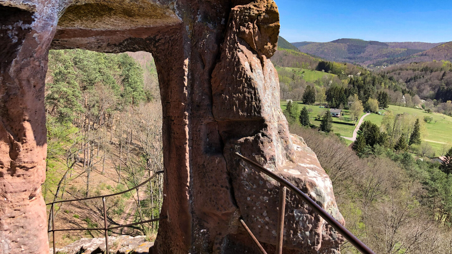 Felsportal am Château du Petit-Arnsberg