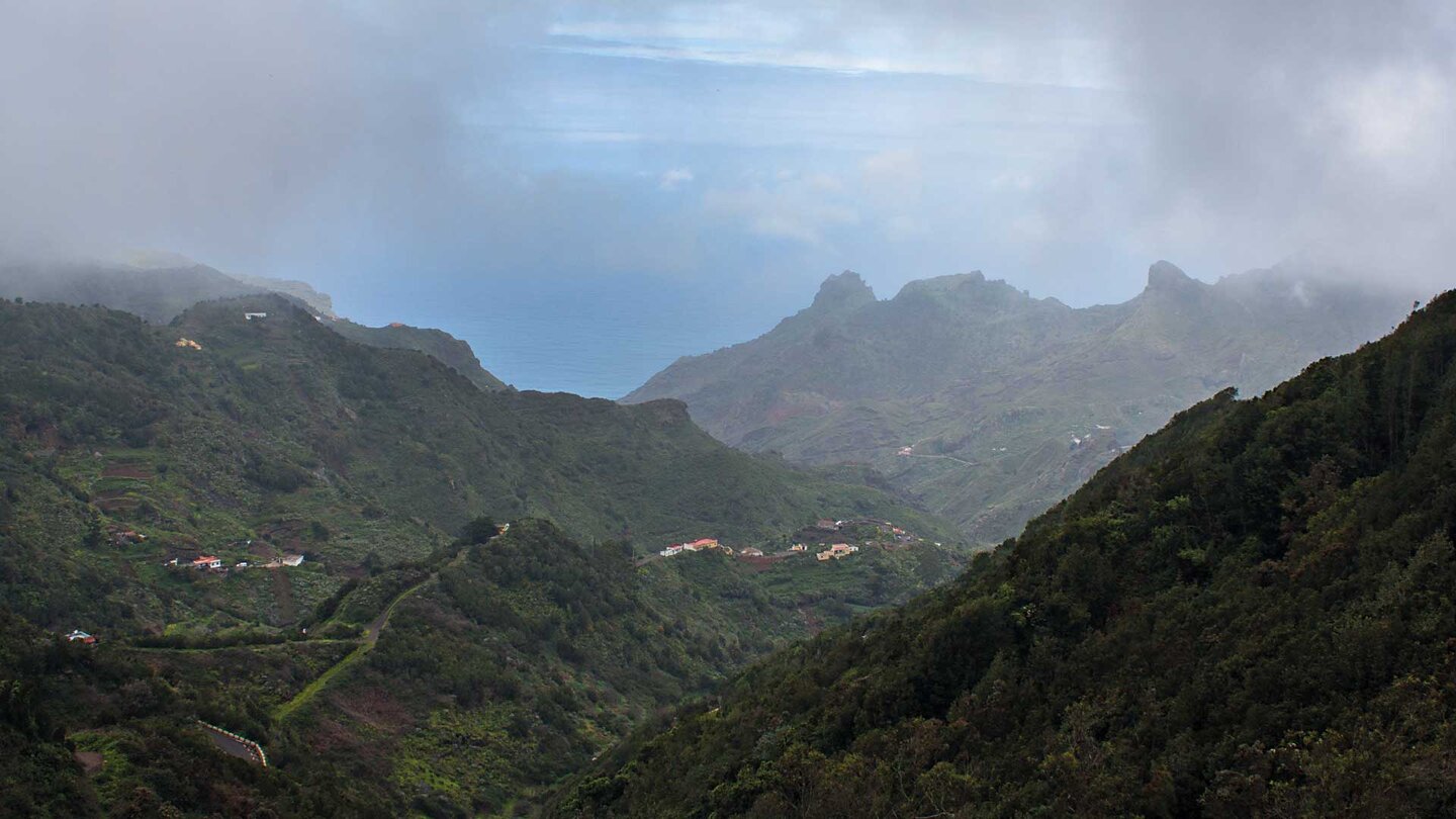 die Abfahrt ins Tal von Afur auf Teneriffa