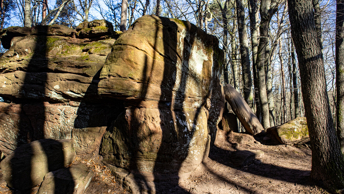 Wanderweg am Ende des Felsenmeers