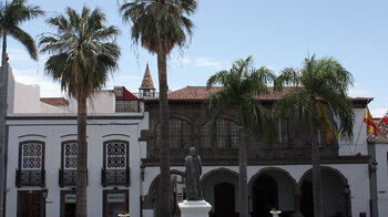 traditionelle Fassaden an der Plaza de España in Santa Cruz de La Palma