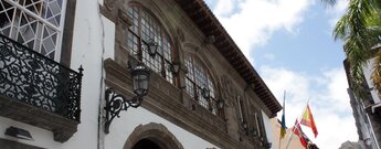 Rathaus im Zentrum von Santa Cruz de La Palma an der Plaza de España