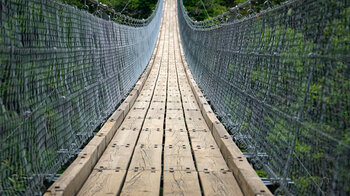 Ponte Tibetano Carasc im Kanton Tessin in der Schweiz