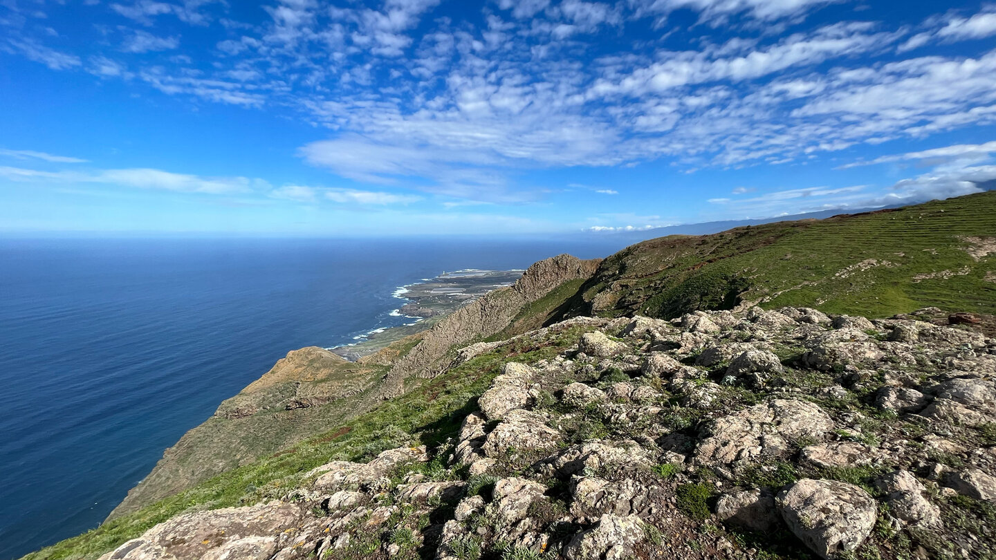 Ausblicke von der Hochebene Teno Alto entlang der Küste von Buenavista