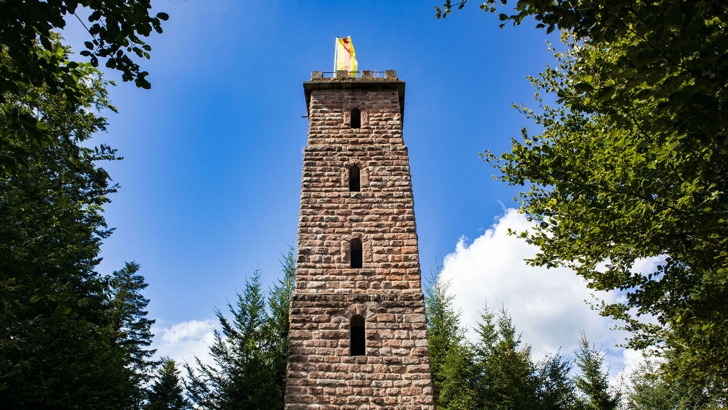 Haberer Turm auf dem 692 Meter hohen Kreuzkopf im nördlichen Schwarzwald