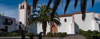 die Kirche Iglesia de Santa María de Betancuria im idyllischen Betancuria