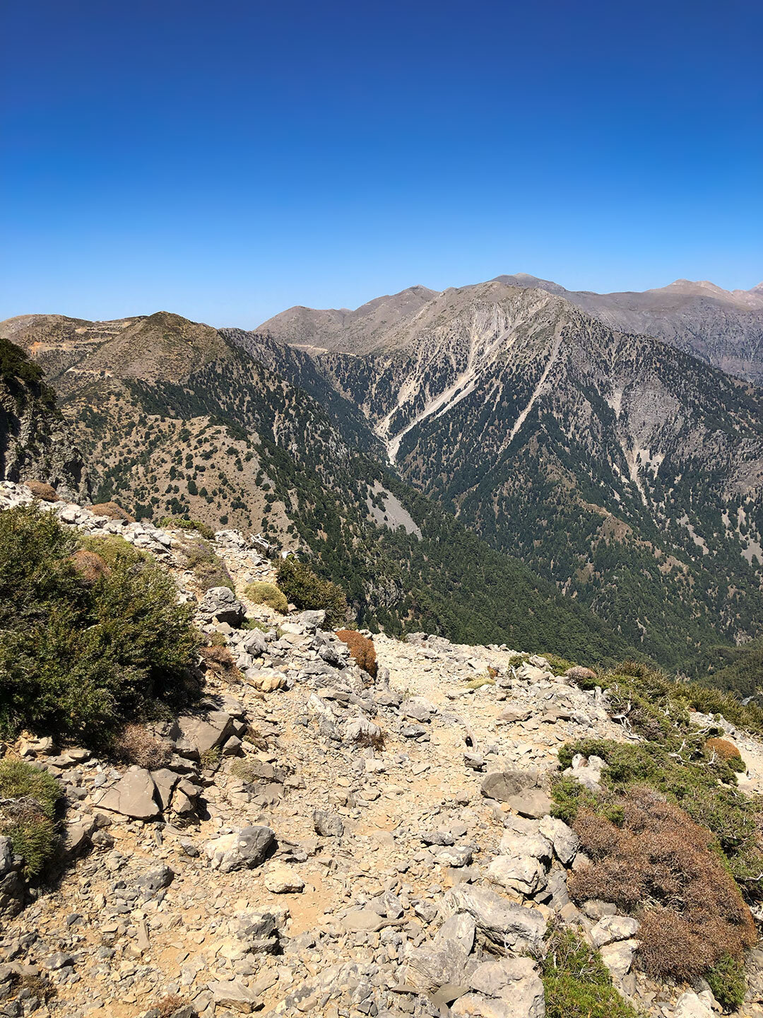 die Lefka Ori vom Wanderweg E4 auf Kreta die Lefka Ori vom Wanderweg E4