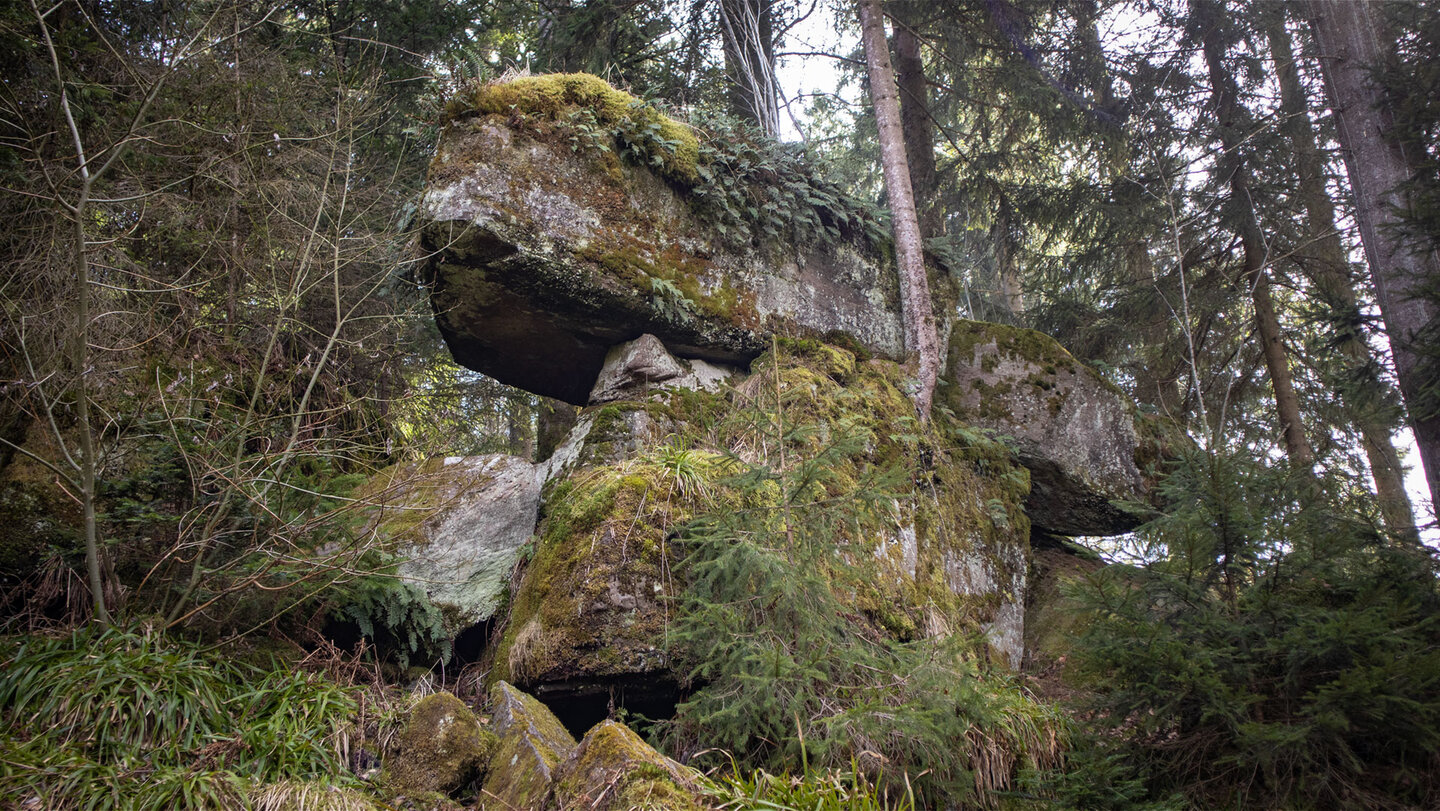 Felsformation am Wanderweg