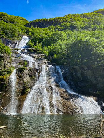 Wasserfälle Cascata delle Sponde im Valle Maggia