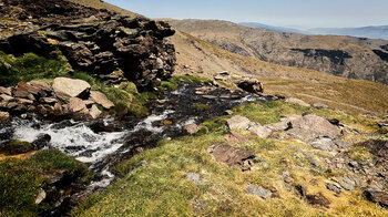 Gebirgsbach Río Culo de Perro bei den Siete Lagunas