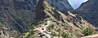 Masca mit dem charakteristischen Felsen auf Teneriffa