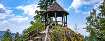 Pavillon auf dem Latschigfels