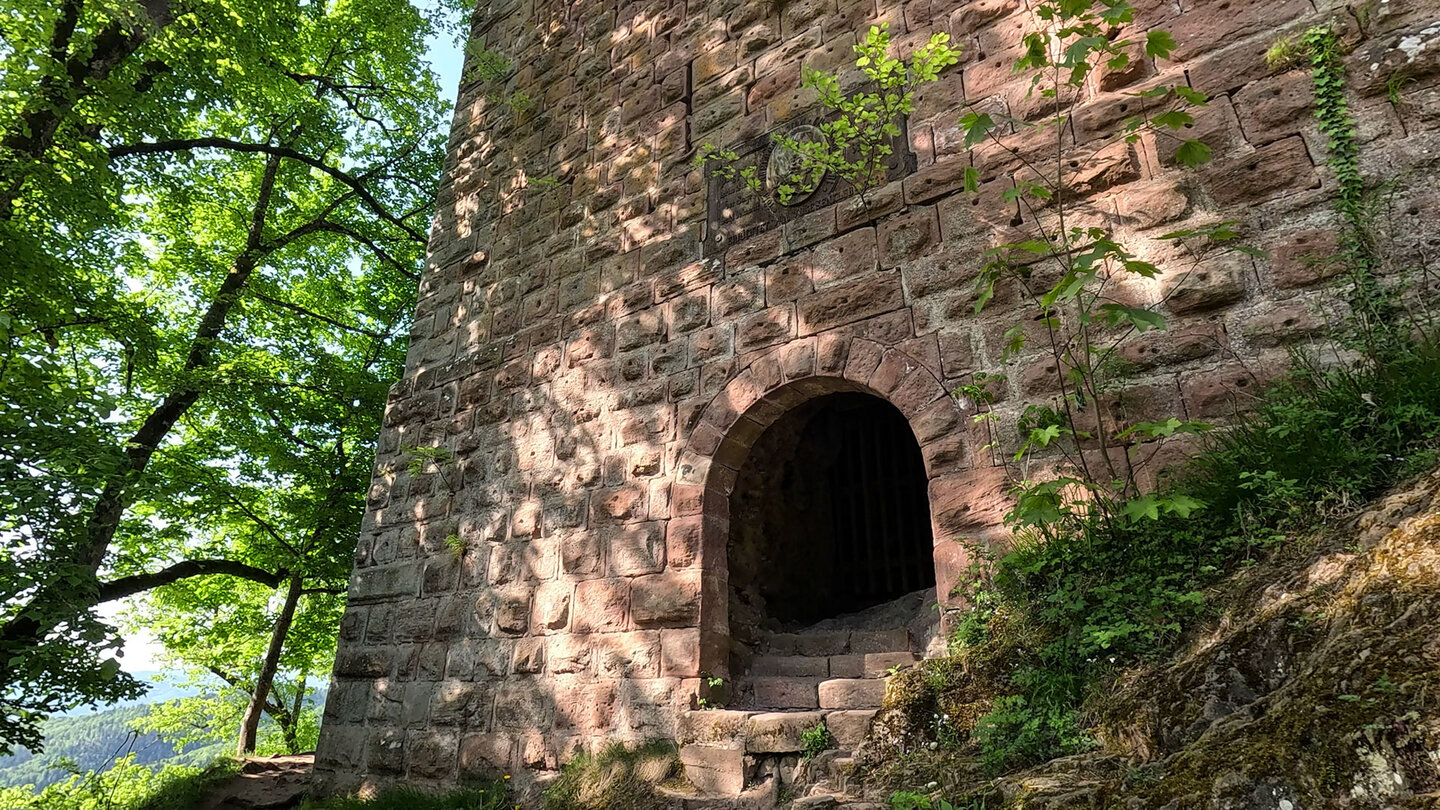 Bergfried der Burg Unter-Nideck