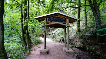 Eingangstor zur Drachenschlucht