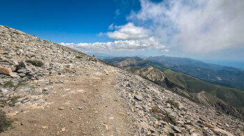 Wanderpfad auf dem Hochplateau des La Maroma
