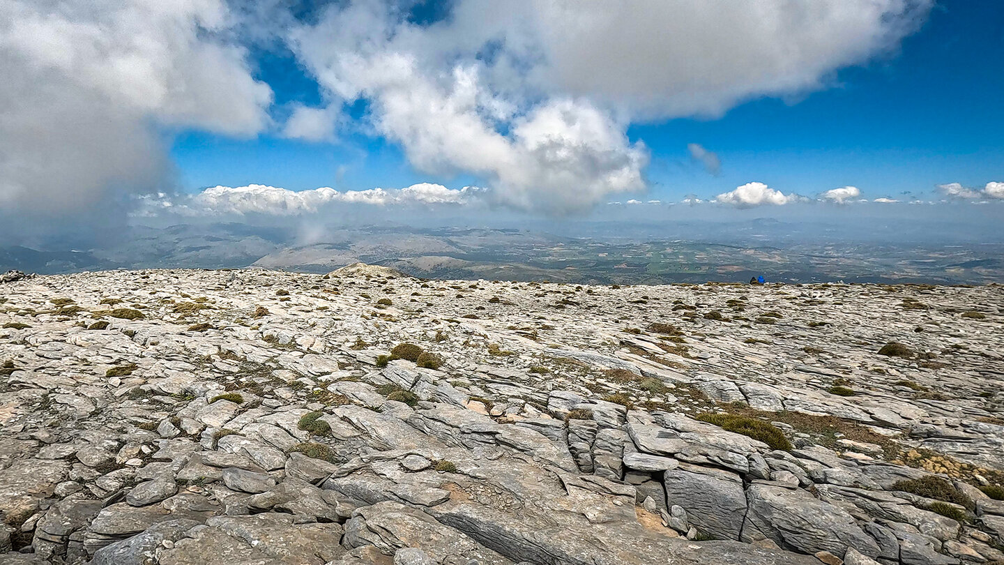 Gipfelpanorama auf dem 2.069 Meter hohen La Maroma
