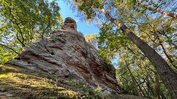Der Haselstein, eine der markantesten Formationen im Dahner Felsenland.