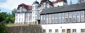 herrschaftliche Gebäude findet man in Elend im Naturpark Harz