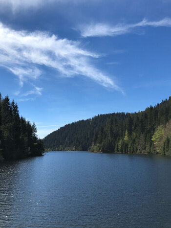 weiter Himmel über der Talsperre Kleine Kinzig
