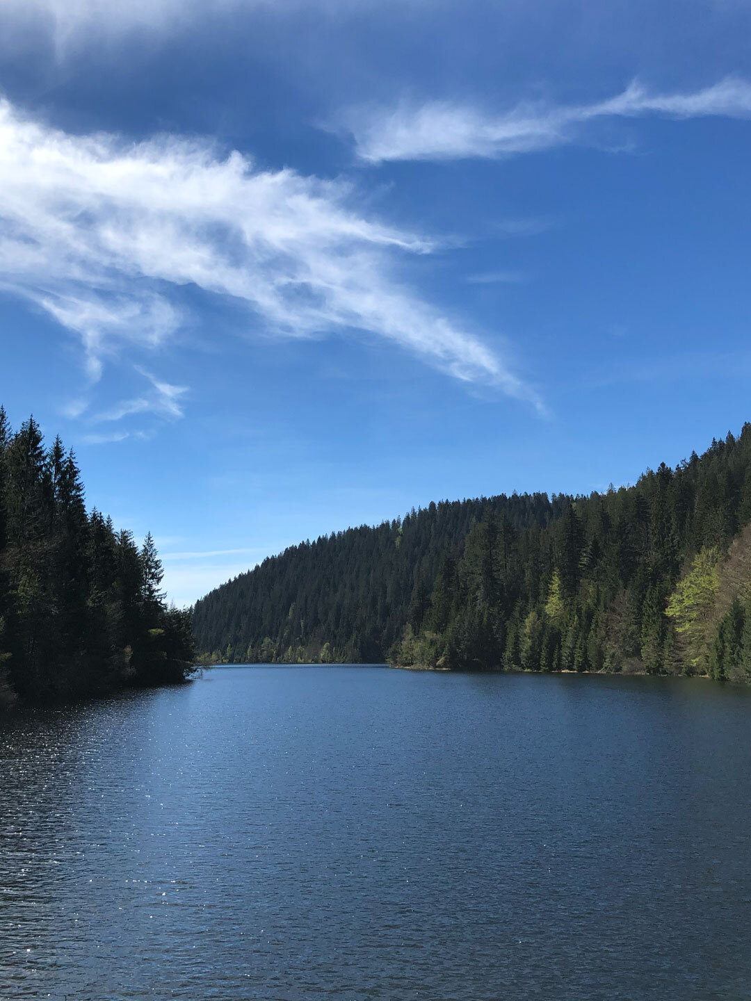 weiter Himmel über der Talsperre Kleine Kinzig