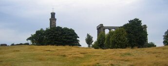 Calton Hill mit National Monument in Edinburgh