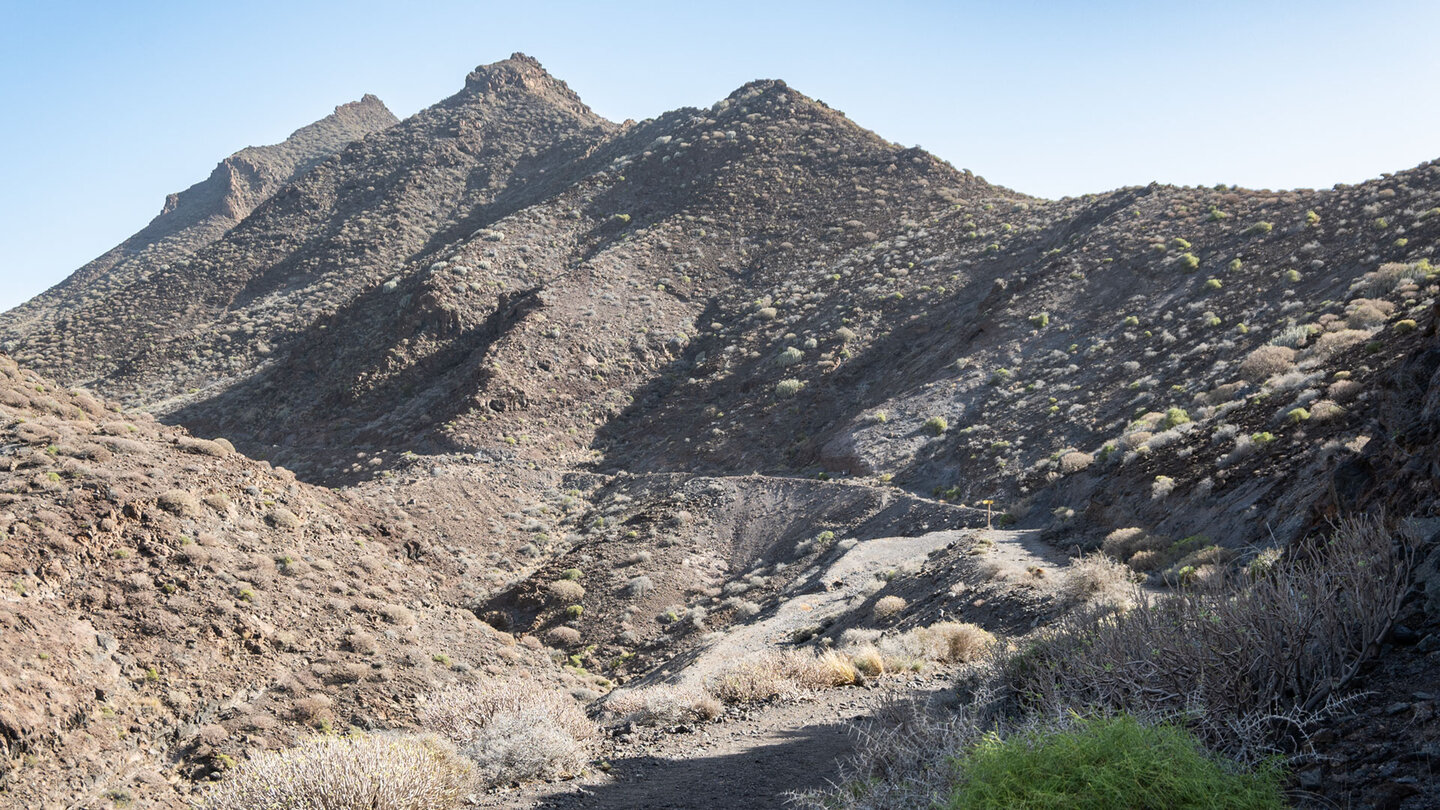 Der Wanderweg durchs Barranco de El Perchel führt durch eine typische Schluchtlandschaft der Westküste Gran Canarias.